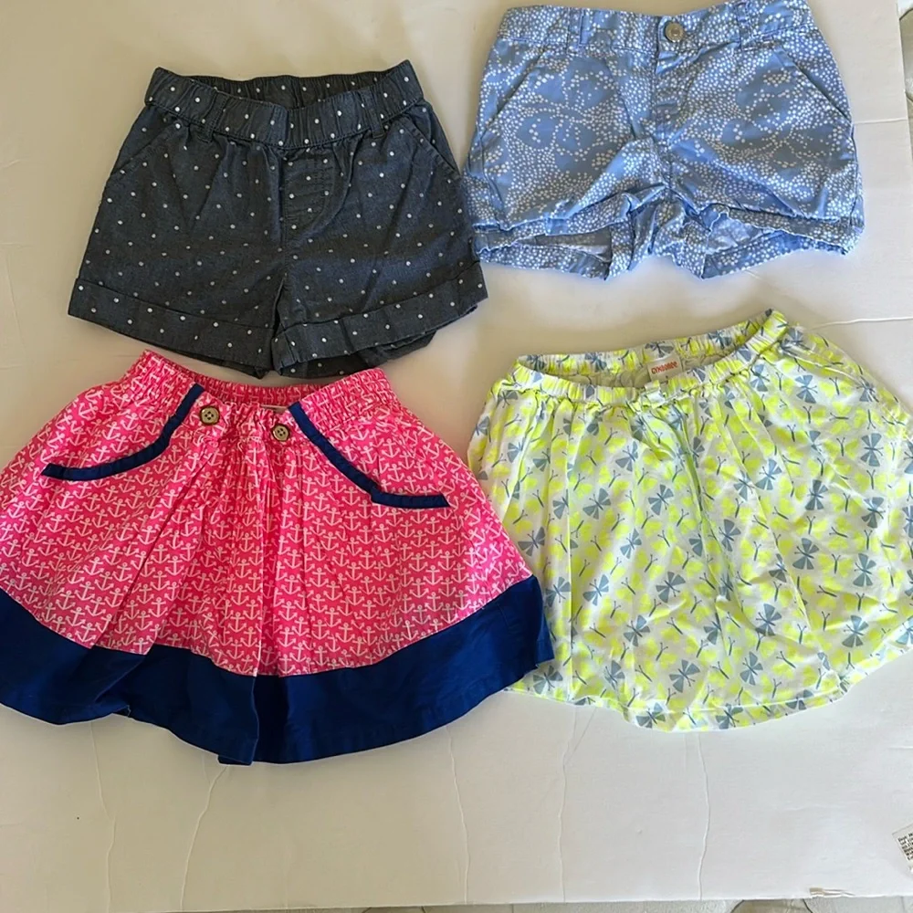 Gymboree Girl’s Bundle of buttons 2 shorts 1 skirt and 1 Skort size 5 5t